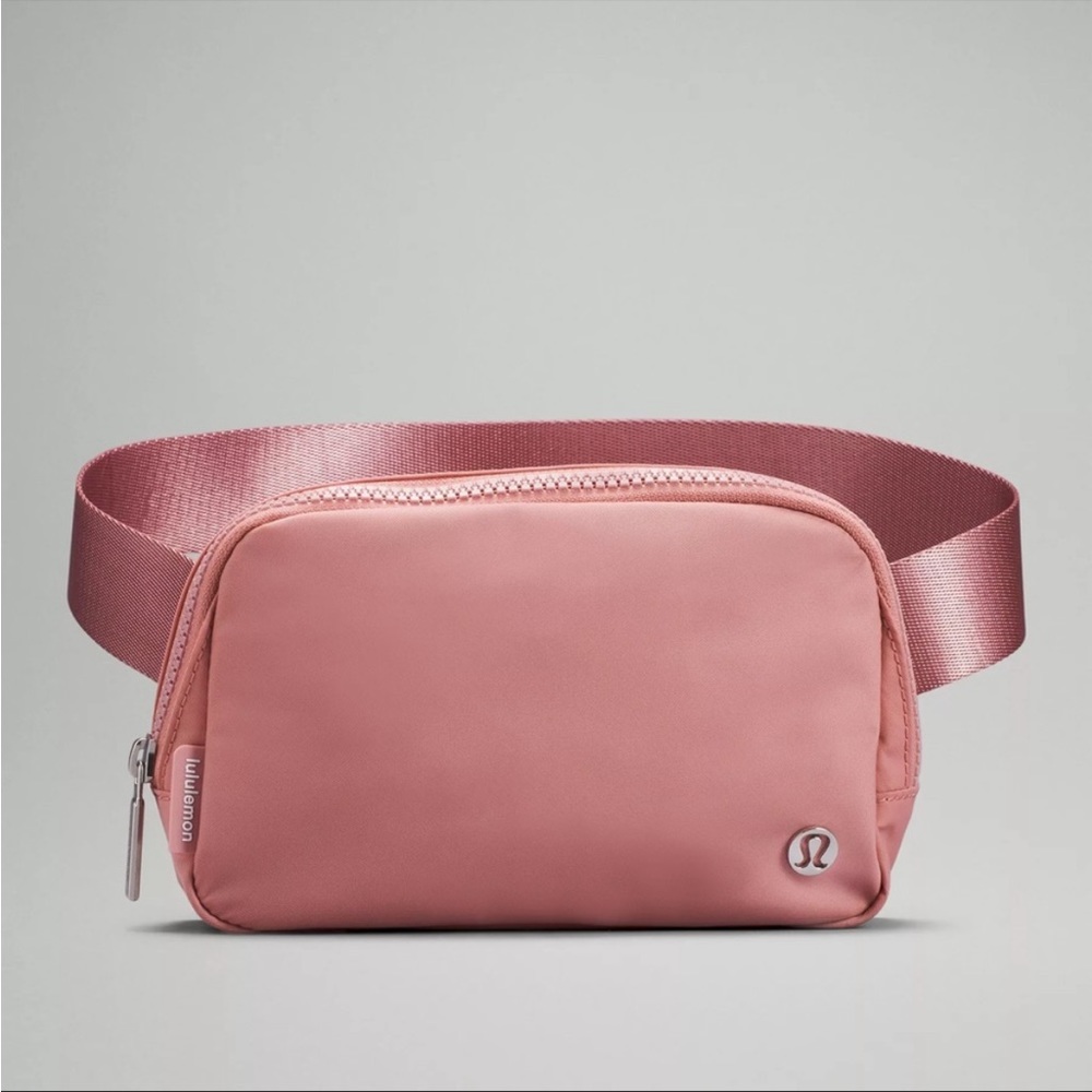 NWT Lululemon Pastel Pink Belt Bag!!